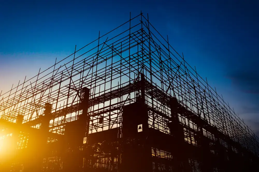 Imagem da ferragem de uma construção grande